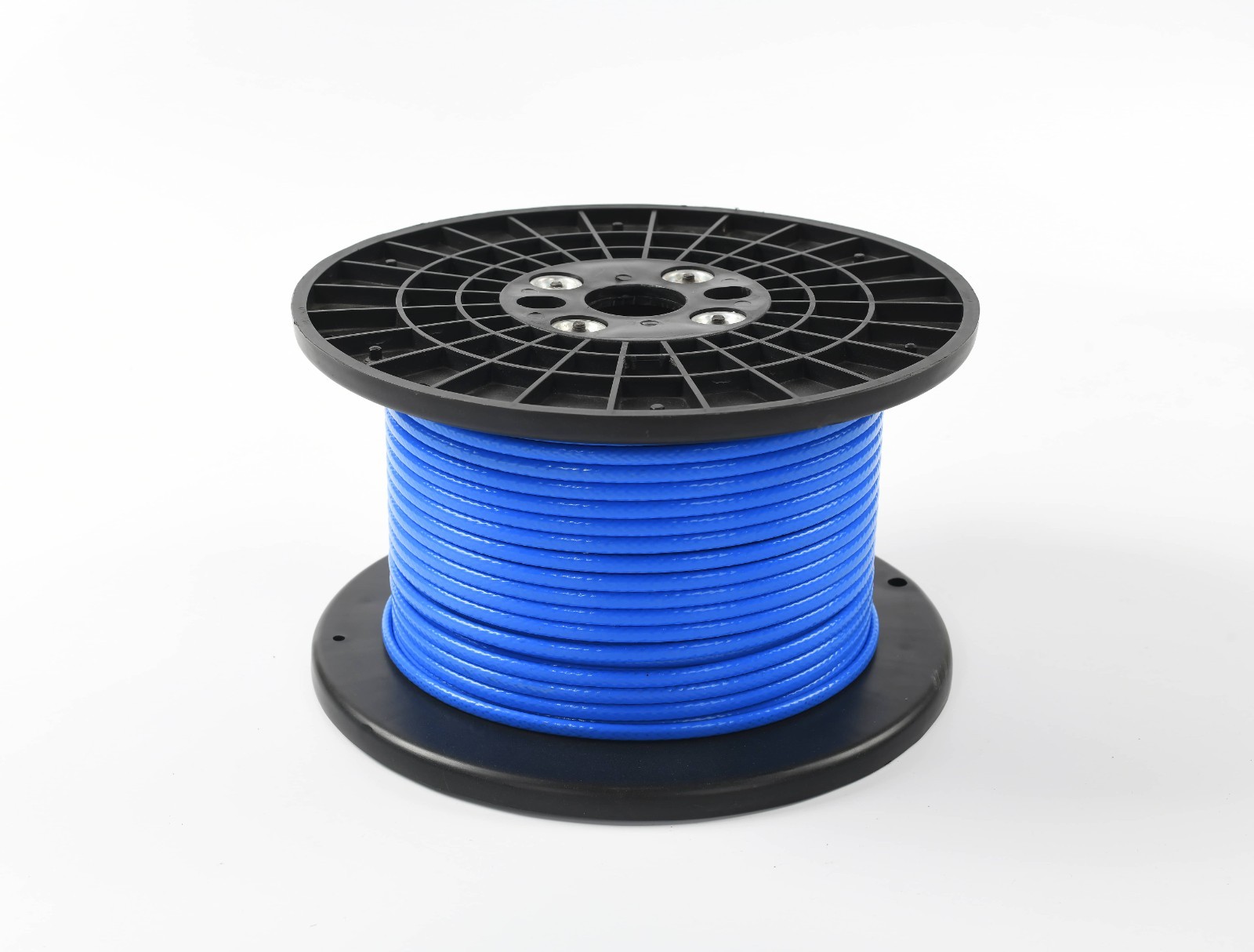 Zestaw samoregulujących kabli grzewczych do ochrony rur przed zamarzaniem