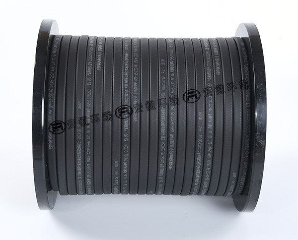 Wprowadzenie do doboru elektrycznych kabli grzejnych do izolacji rurociągów złożonych