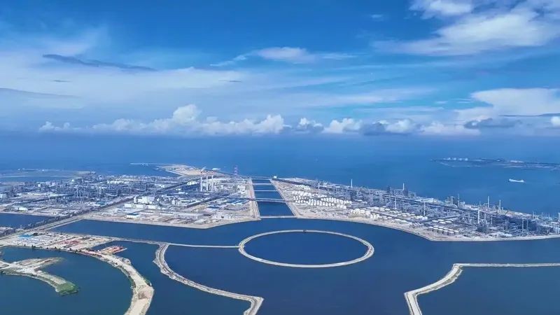 Projekt elektrycznego ogrzewania rafinerii i integracji chemicznej na wyspie Shandong Yulong: „Strażnik temperatury” stojący za nowym punktem odniesienia dla zielonej energii